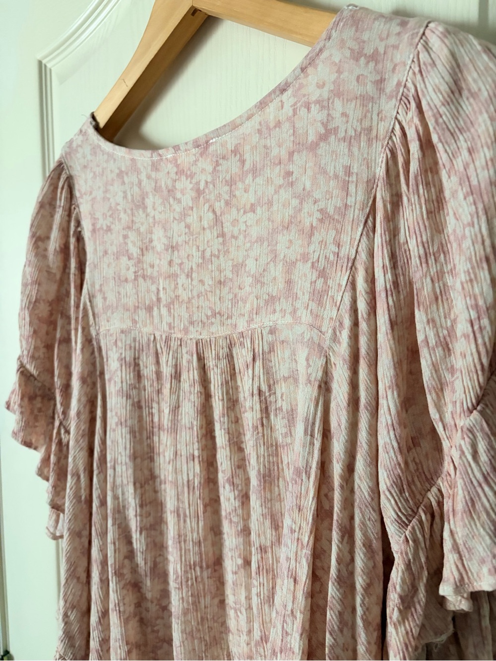 Bohme Pink Feminine Floral Pleated Square-Neck Womens Blouse Top, Small - Picture 4 of 10